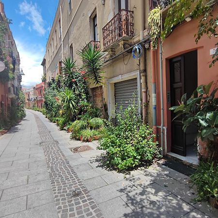 La Casetta Nel Centro Cagliari Exteriör bild